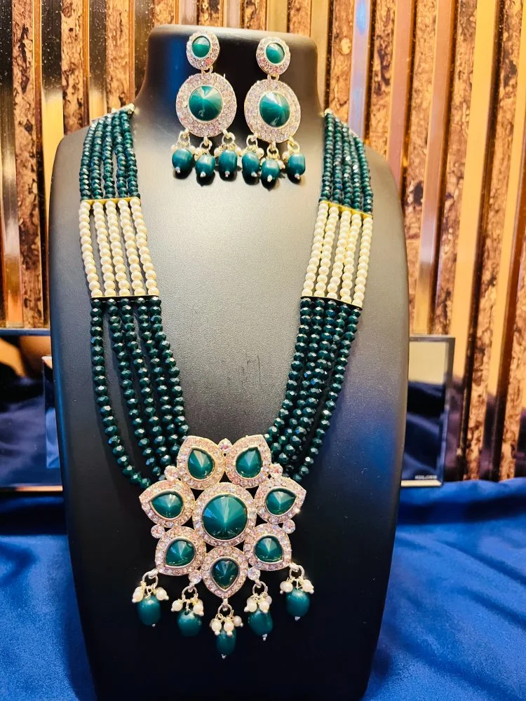 Green kundan deals