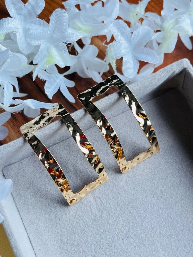 Classical Glossy Gold Plated Western Studs