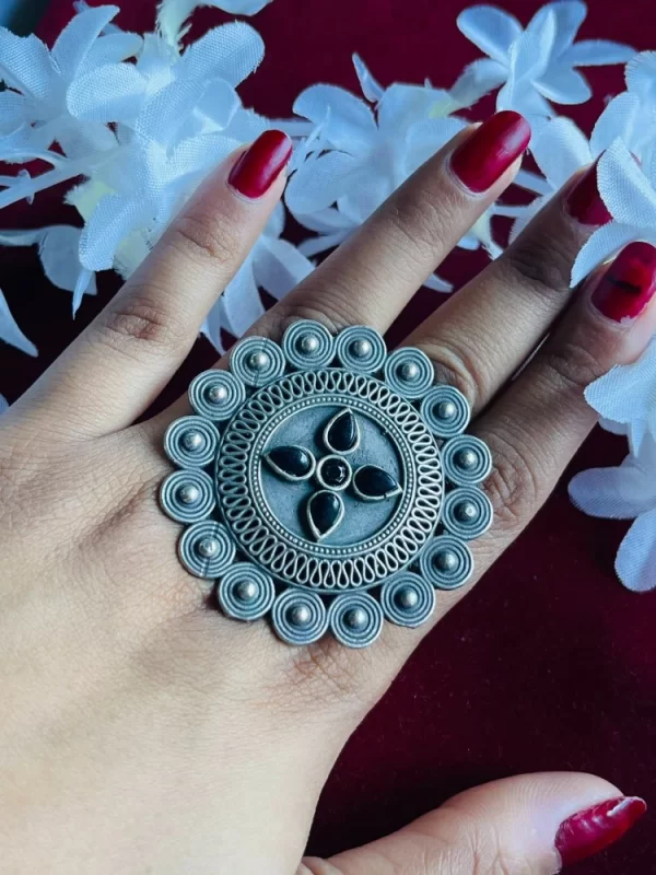 unique-silver-replica-ring