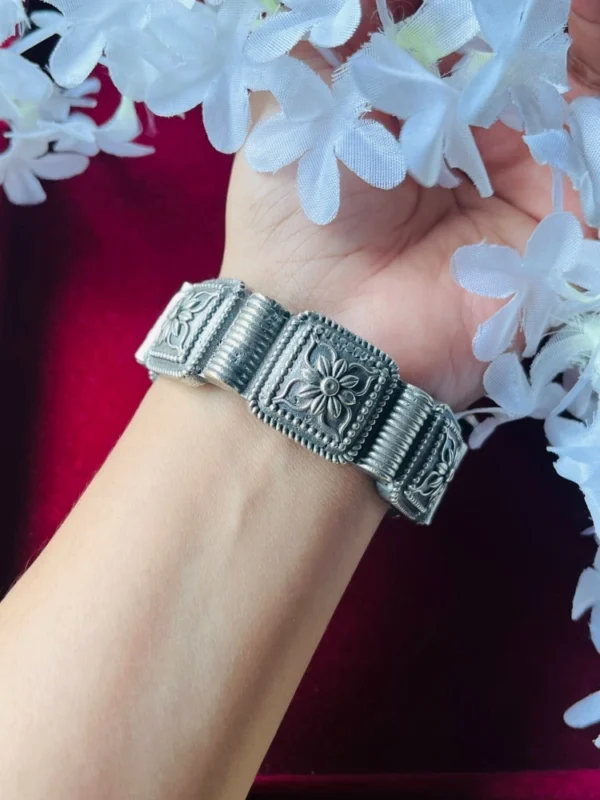 silver-replica-chittai-khilan-bangle