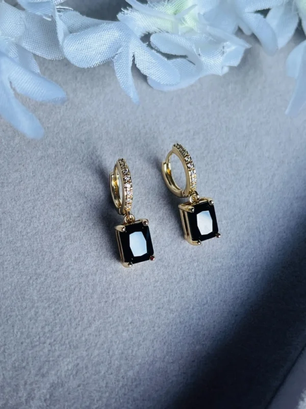 black-crystal-drop-earrings