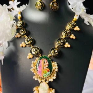 kundan-handpainted-druzy-necklace-set