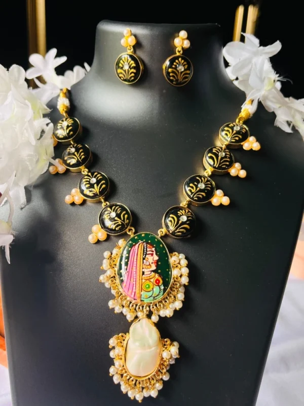 kundan-handpainted-druzy-necklace-set