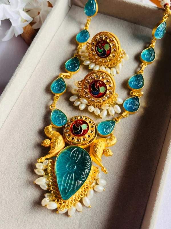 sky-kundan-golden-set