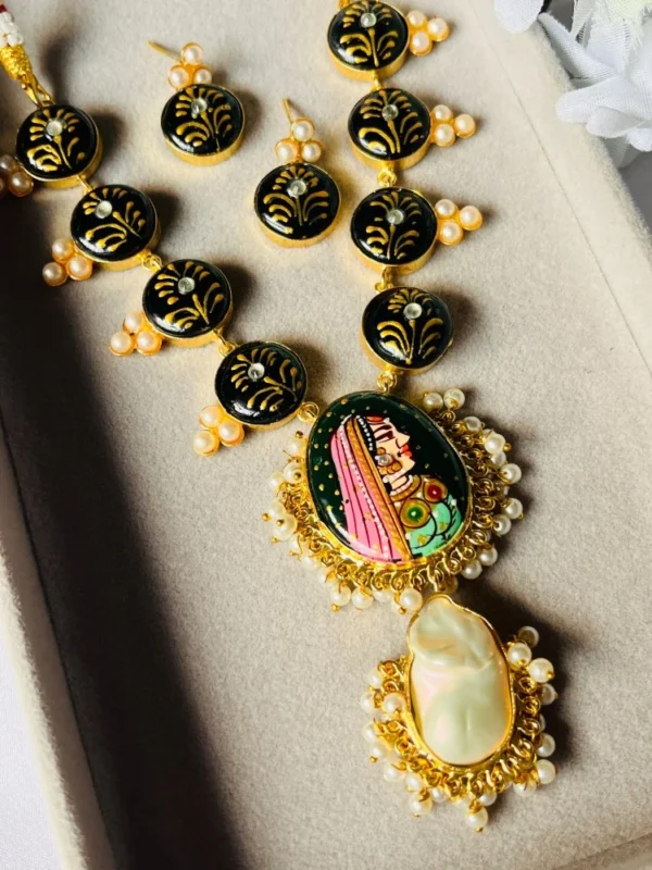 tanjore-print-long-necklace-set