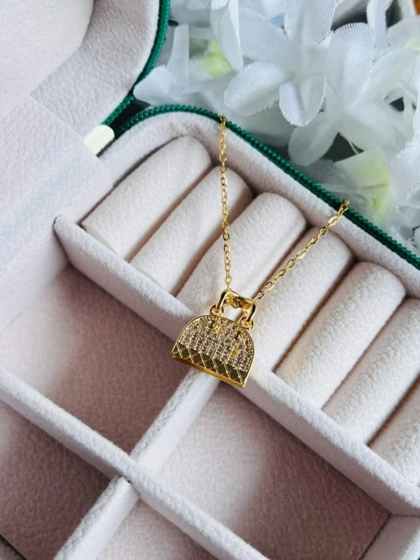 fashion-bag-pendant-necklace