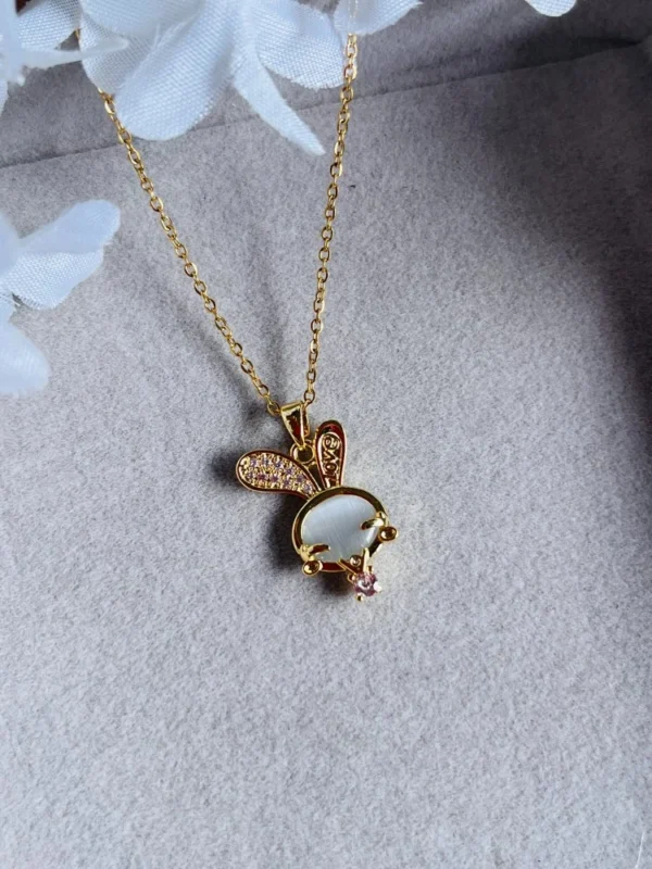 rabbit-pendant-necklace