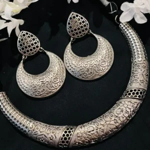 replica-silver-necklace-set