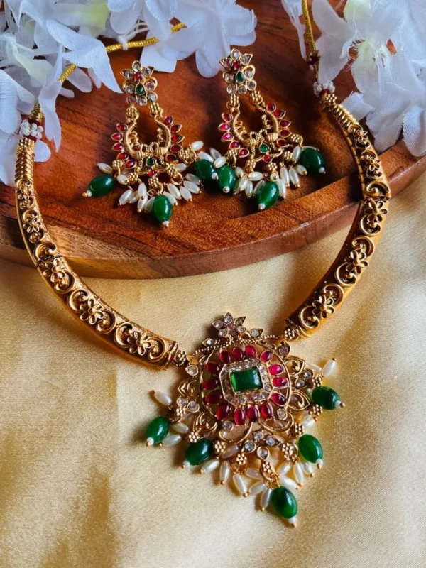 temple-hasli-necklace-set