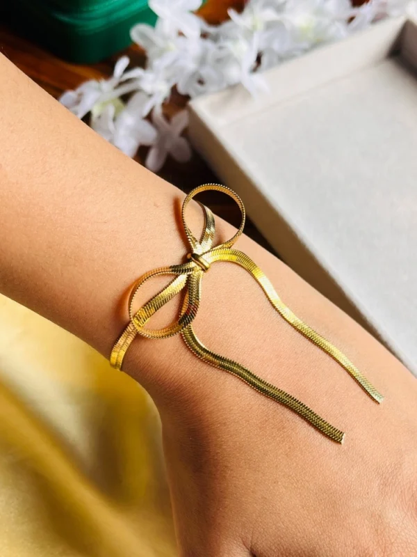 bow-chain-bracelet