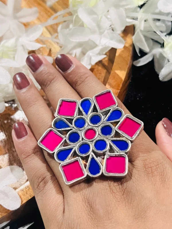 mirror-pink-blue-rings