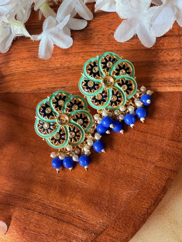 flower-meena-kundan-stud