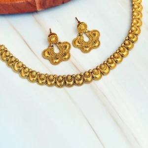 traditional-golden-choker-set