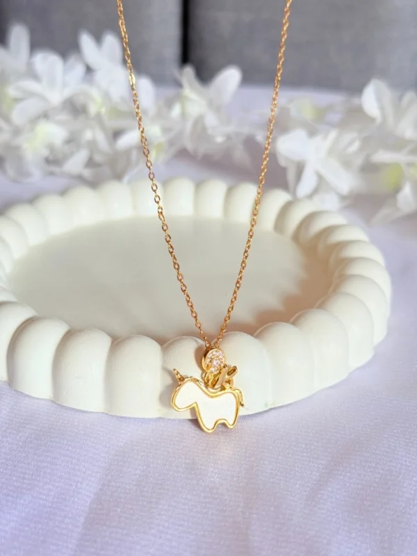 unicorn-western-pendant-chain-necklace