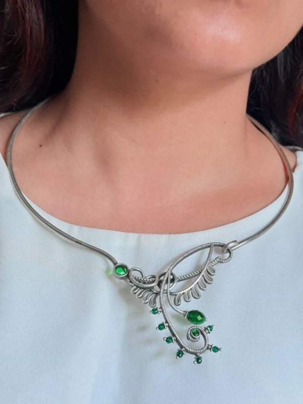 unique-green-beads-silver-hasli-set