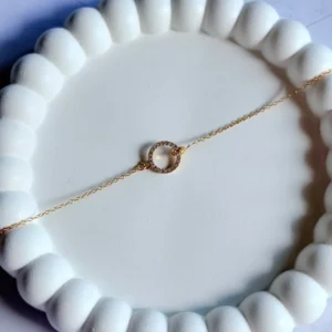 sleek-western-chain-bracelet