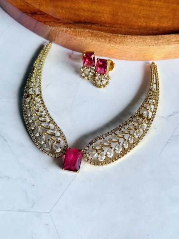 victorian-red-ad-choker-set