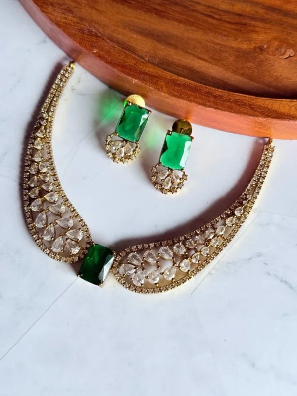 green-stone-choker-set