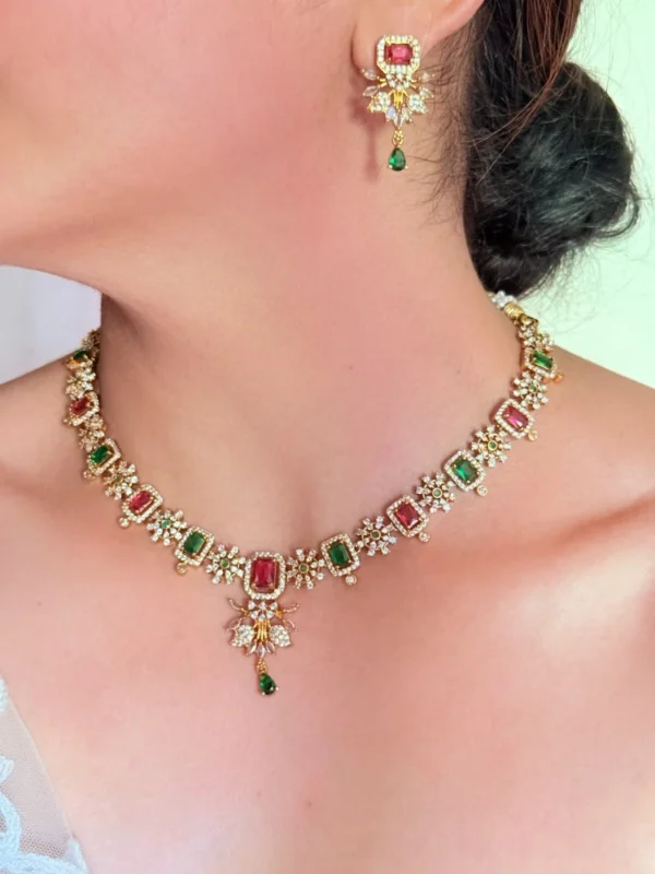 beautiful-golden-ad-necklace-set
