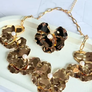 pearl-flower-petal-golden-necklace-set
