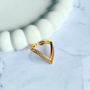 stone-studded-western-ring