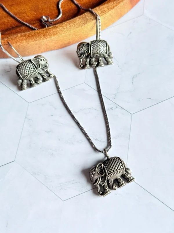 elephant-oxidised-necklace-set
