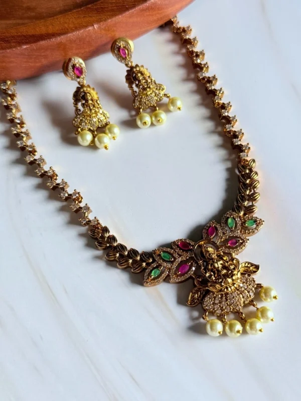 mahalakshmi-stone-choker-set