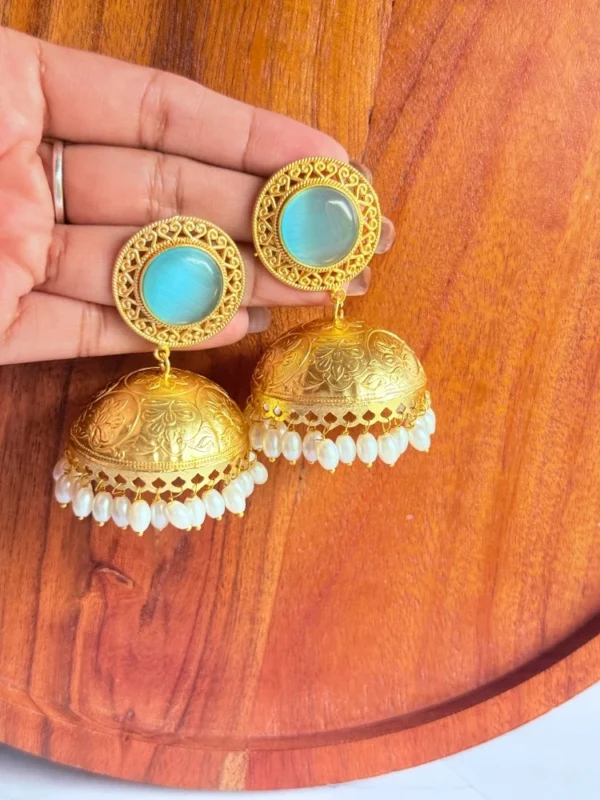 unique-golden-jhumkas