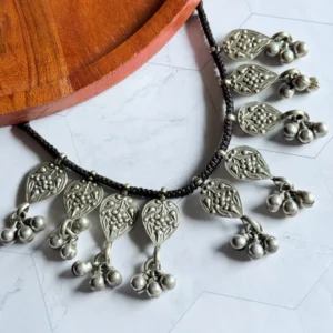 chitai-work-silver-necklace