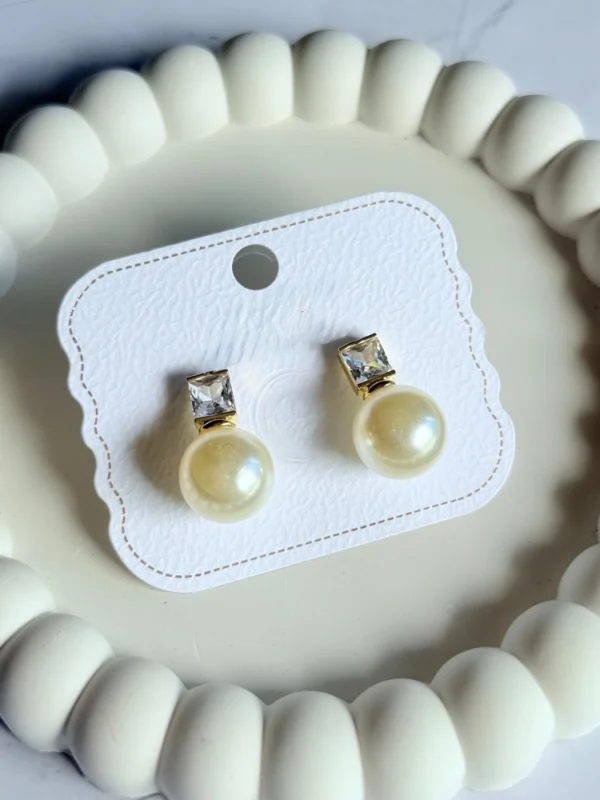 pearl-drop-studs