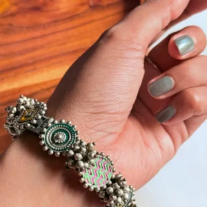 silver-look-alike-ghungroo-bangle