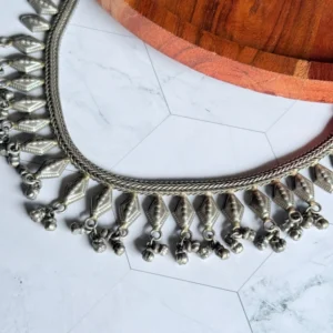 silver-look-alike-necklace