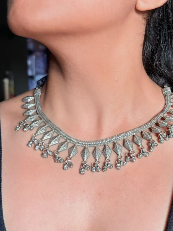 Barfi Design Antique Silver Look Alike Sleek Necklace - Image 2