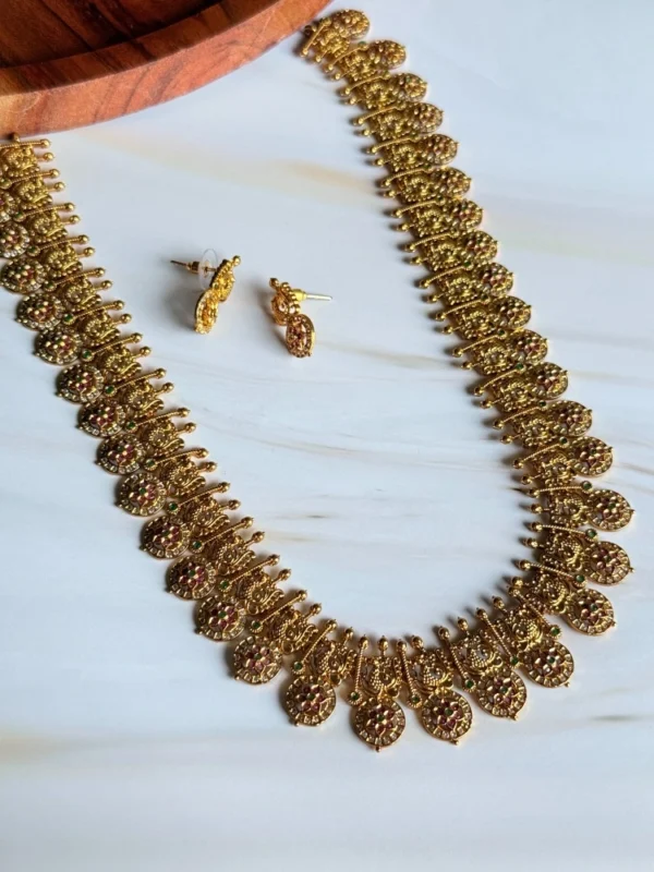 temple-peacock-long-necklace