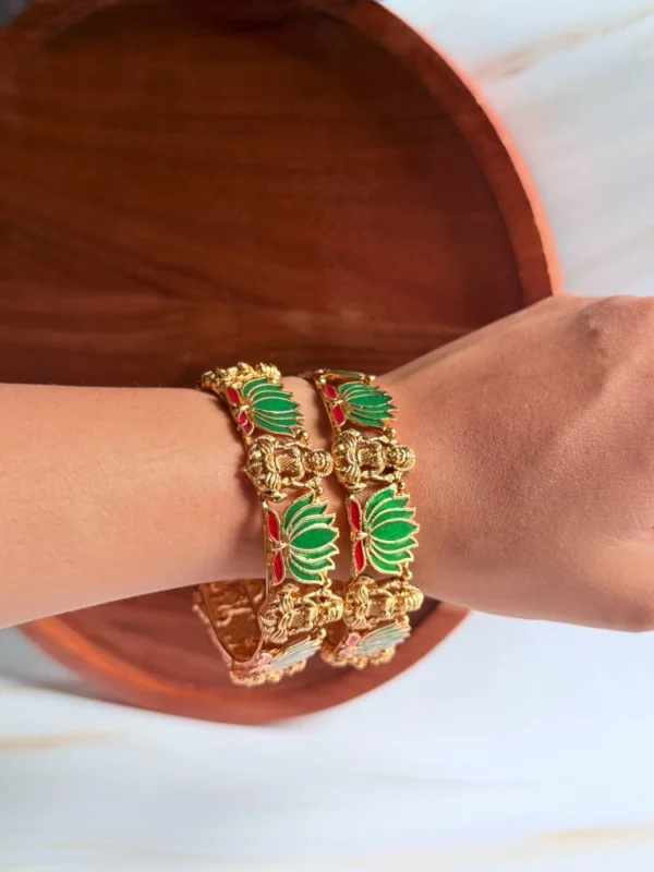 traditional-temple-jewellery-bangles