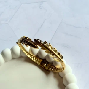 western-leaf-handcuff