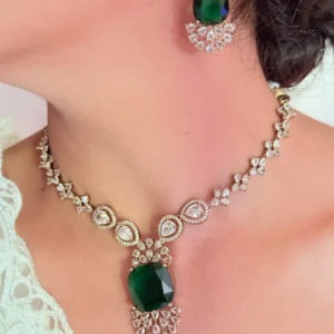 green-victorian-ad-pendant-set