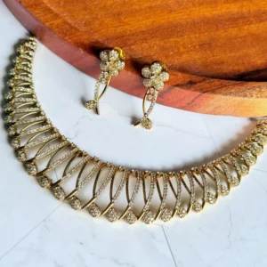 golden-stone-necklace-set