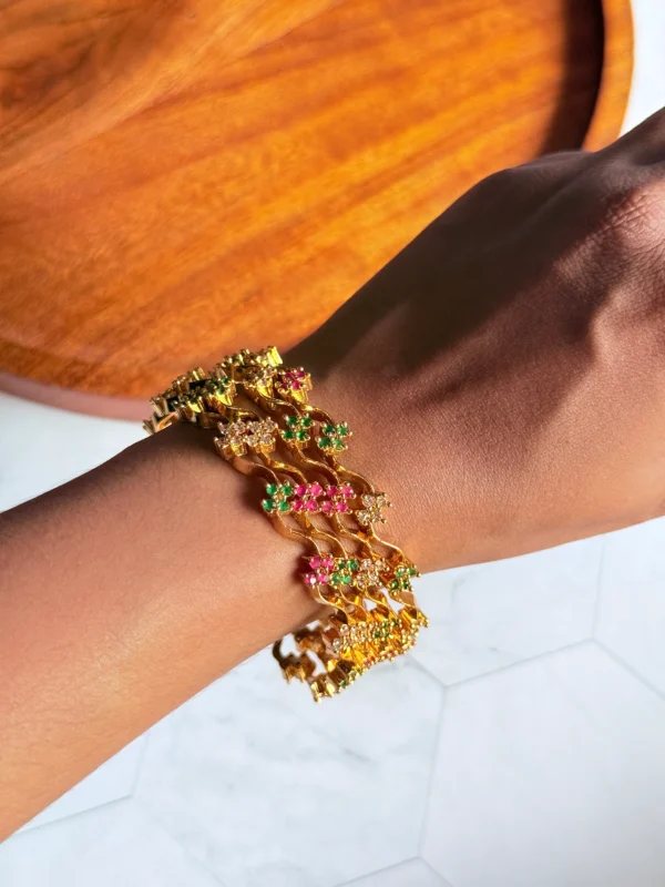 flower-ad-bangles