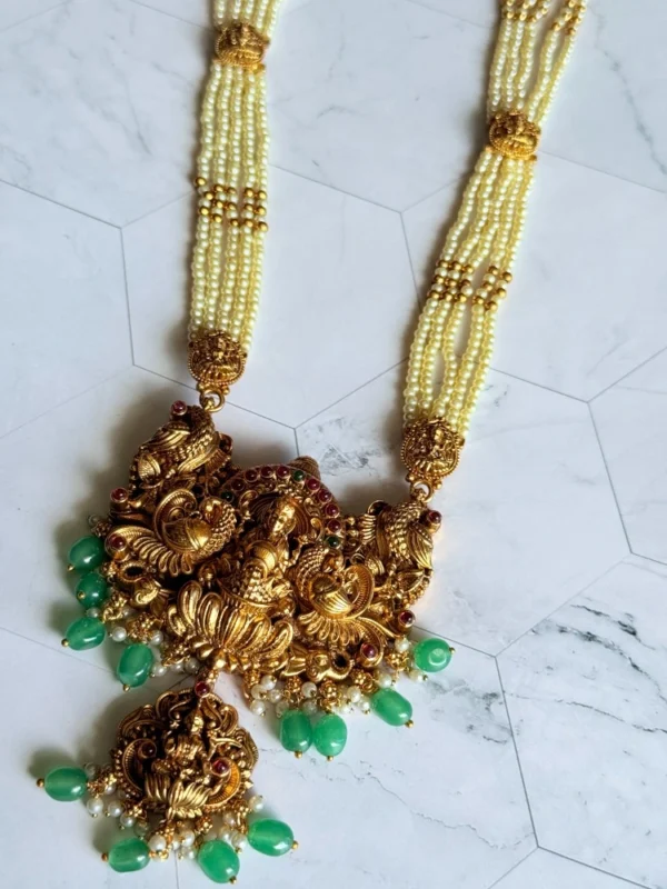 mahalaskhmi-pendant-long-necklace-set