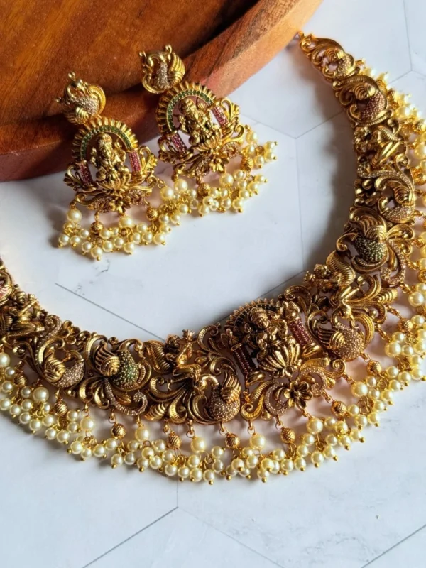 temple-lakshmi-choker-set