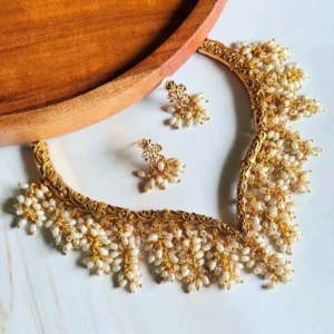 unique-traditional-choker-set