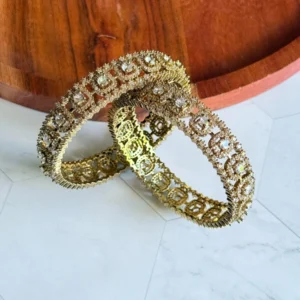 white-ad-stone-bangle