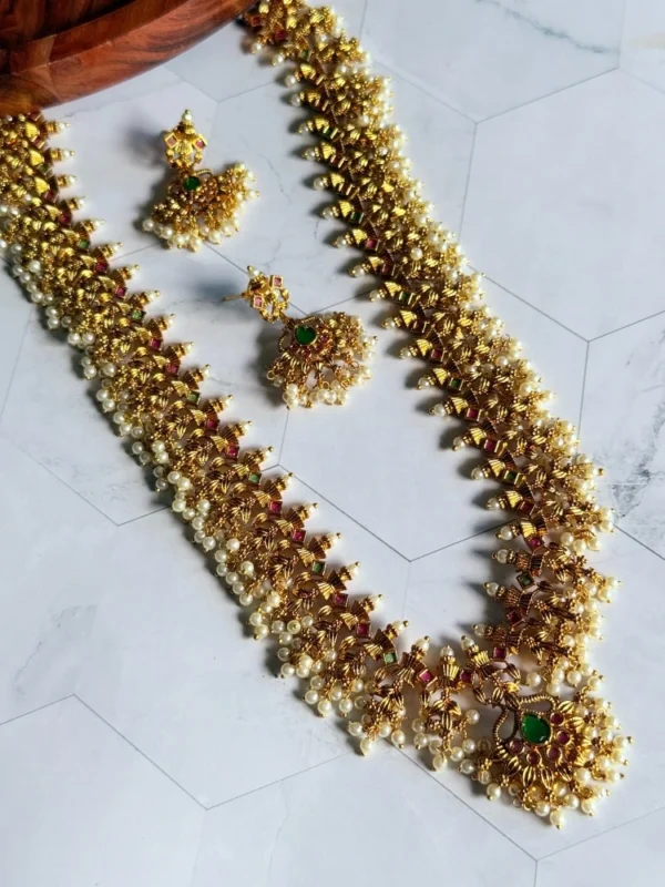 guttapusalu-necklace