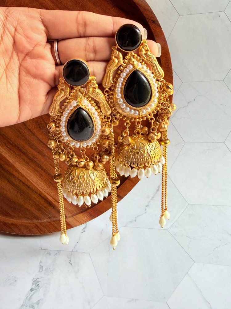 kashmiri-black-stone-jhumka