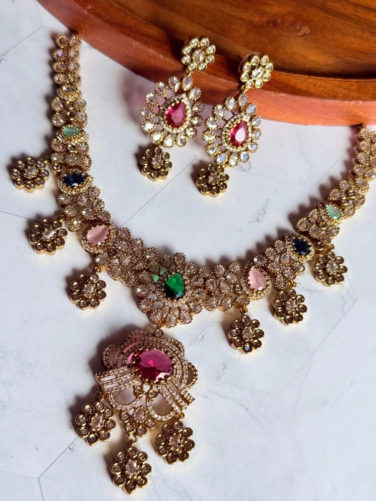 premium-victorian-ad-necklace-set