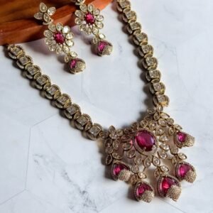 red-white-stone-necklace-set