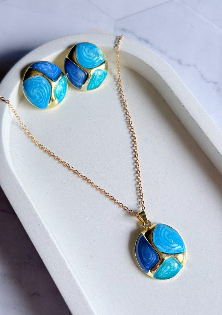 blue-enamel-pendant-necklace-set