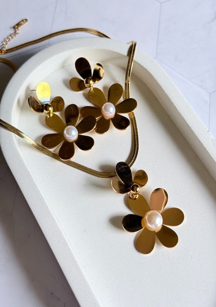 flower-pearl-necklace-set