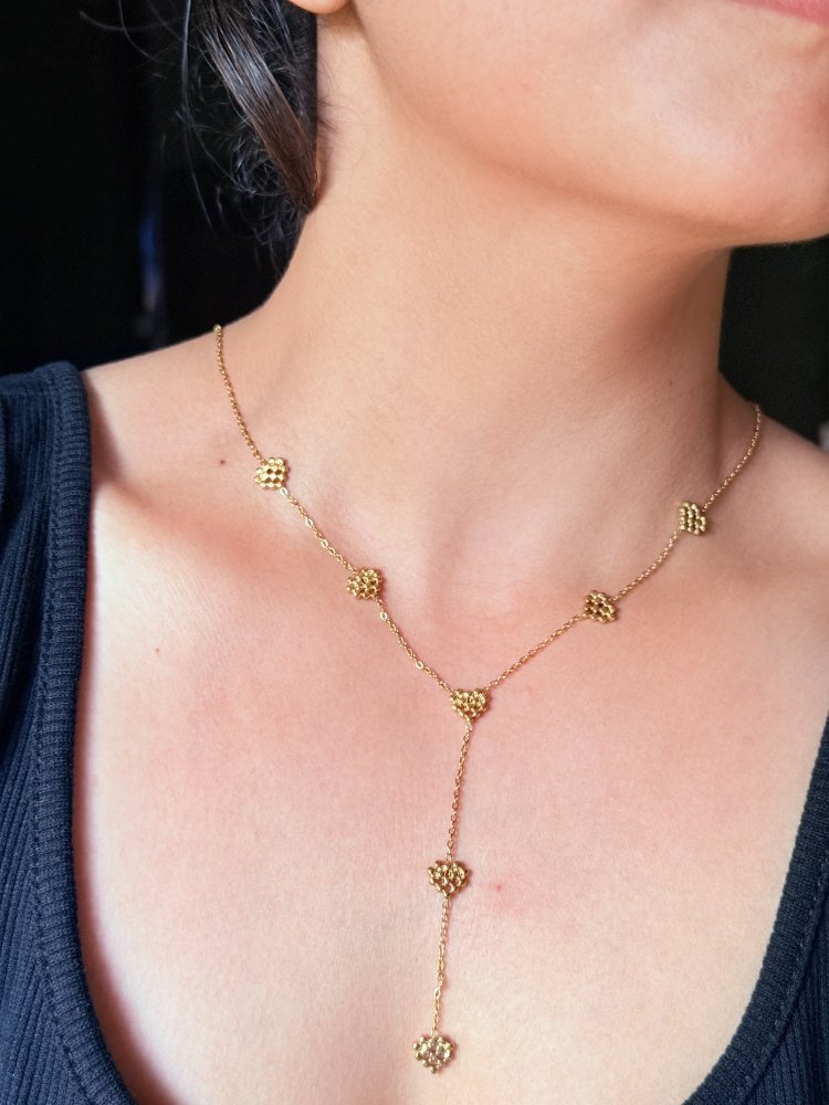 love-tie-chain-necklace